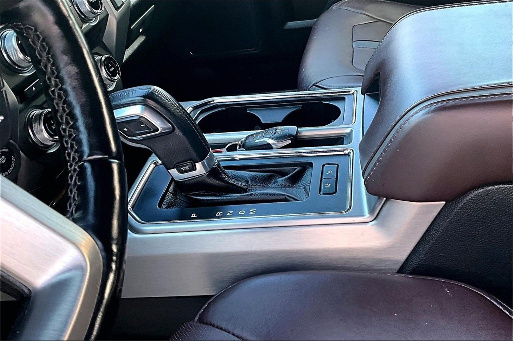 Used 2017 Ford F150 Platinum w/ Equipment Group 701A Luxury image 19