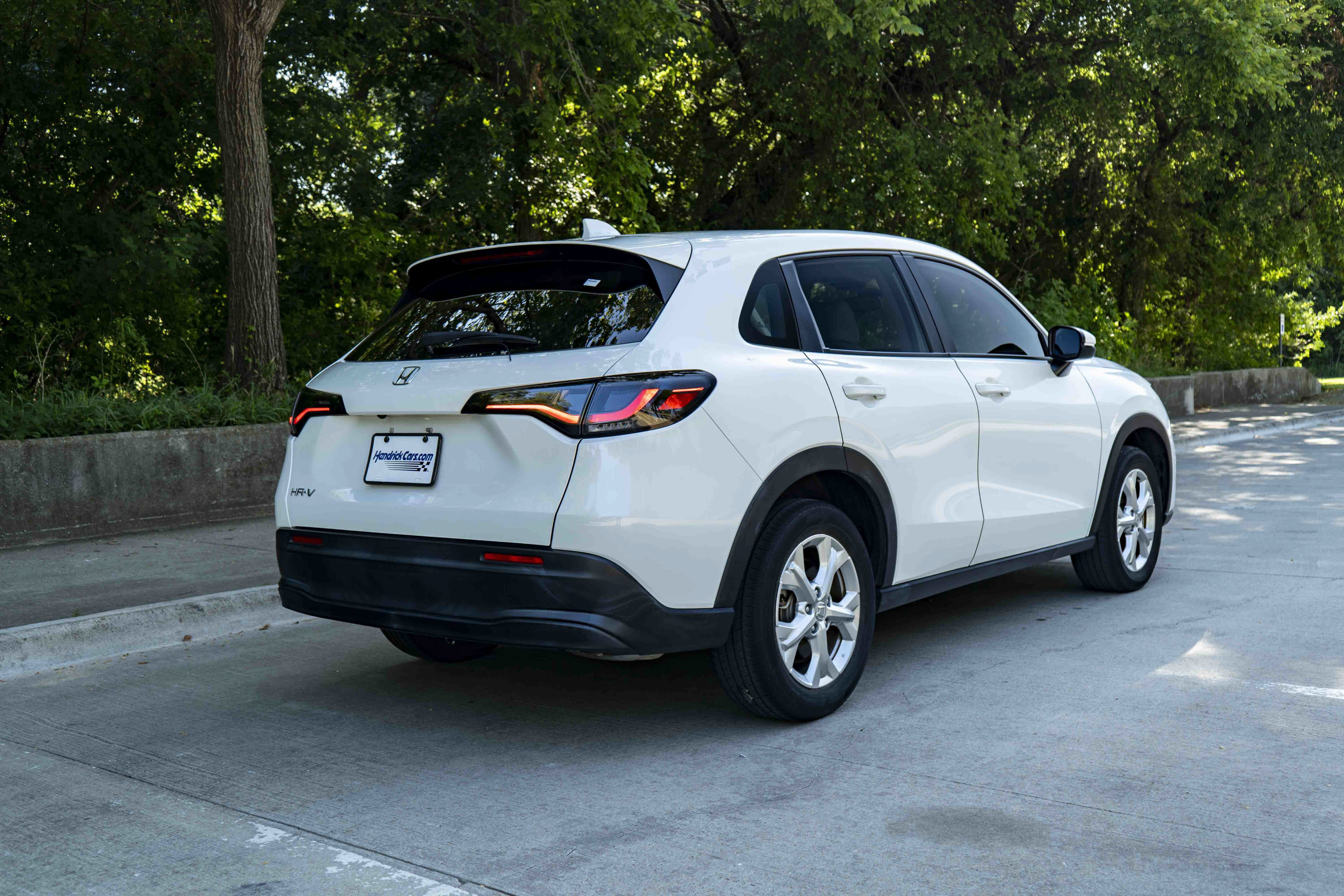 Used 2024 Honda HR-V LX image 9