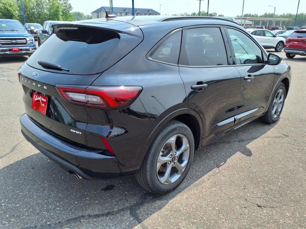 Certified 2024 Ford Escape ST-Line image 6