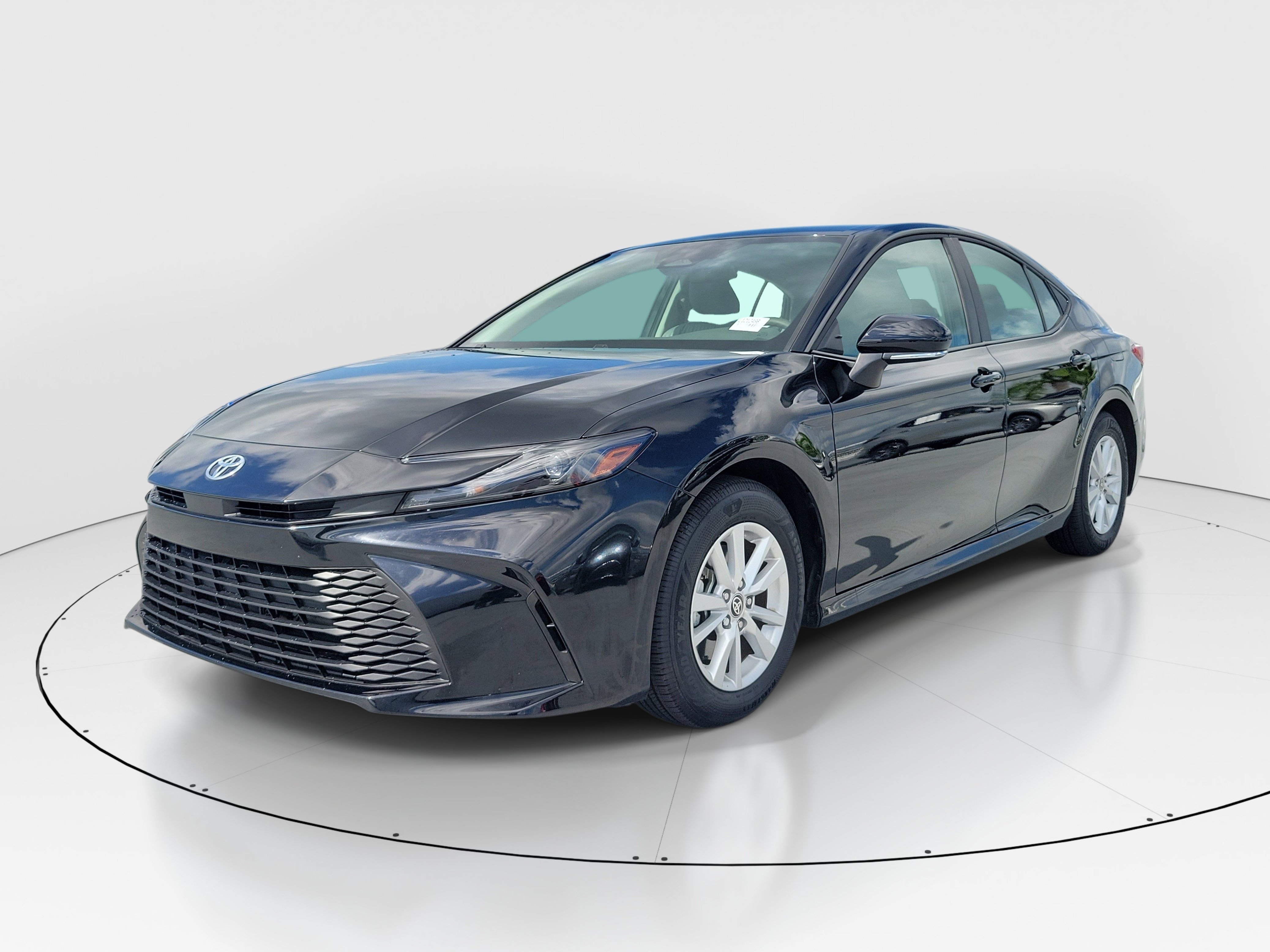Used 2026 Toyota Camry LE FWD image 3