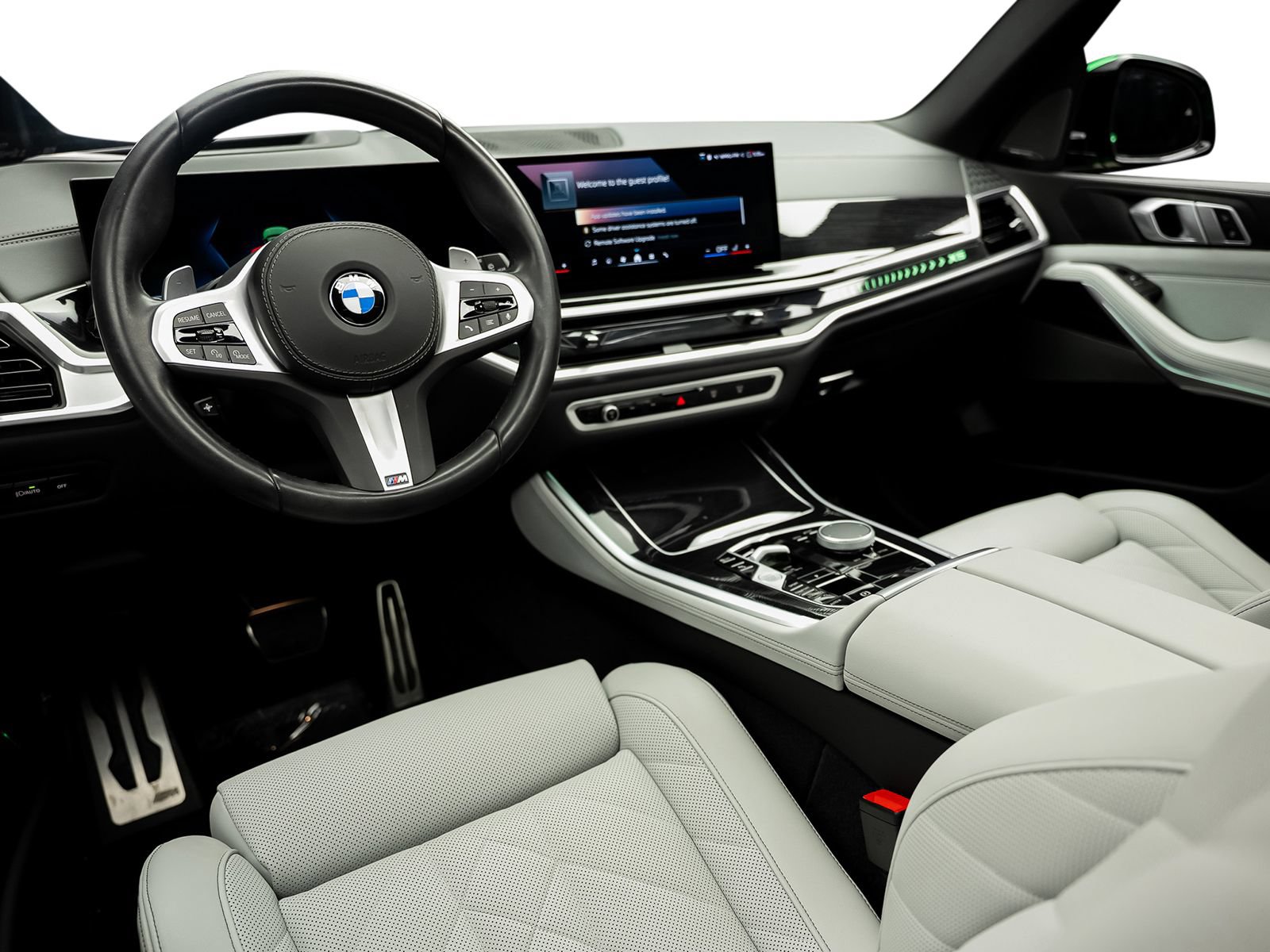 Used 2024 BMW X5 sDrive40i w/ M Sport Package RWD image 30