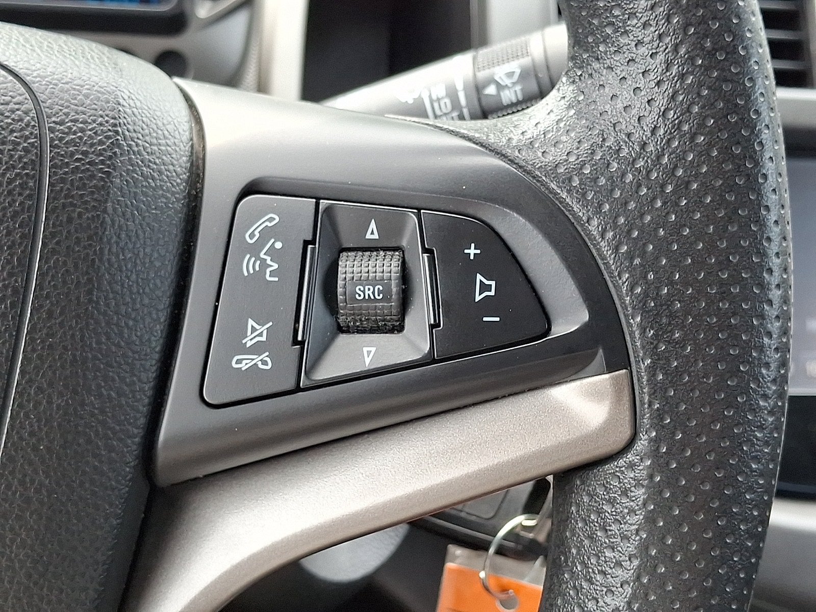 Used 2015 Chevrolet Sonic LT FWD image 22