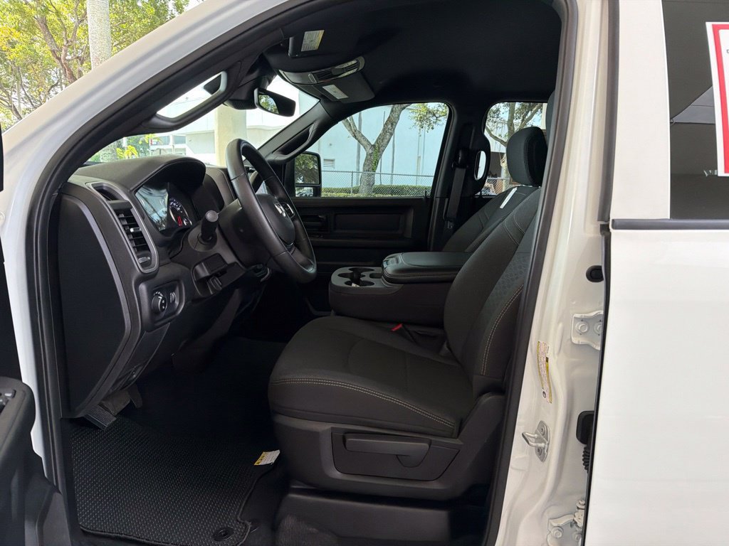 Used 2026 RAM 3500 Tradesman AWD/4WD image 6