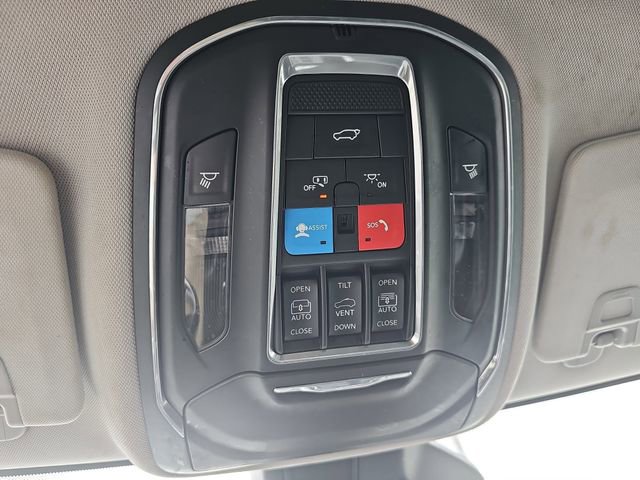 Used 2024 Jeep Grand Cherokee Limited image 34