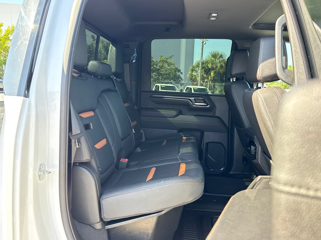 Used 2024 GMC Sierra 2500 AT4 w/ AT4 Premium Plus Package AWD/4WD image 31