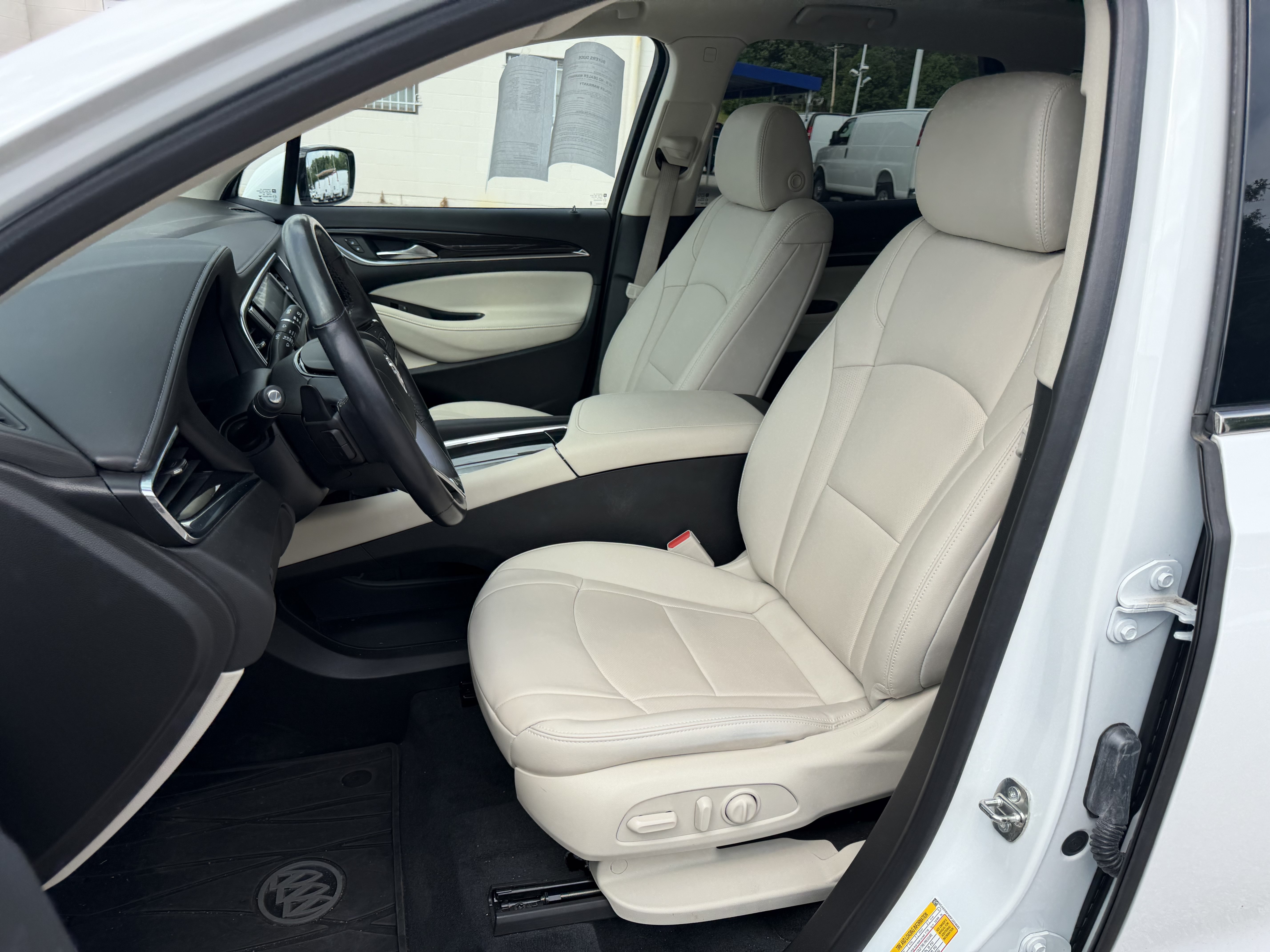 Used 2023 Buick Enclave Essence w/ Experience Buick Package FWD image 15