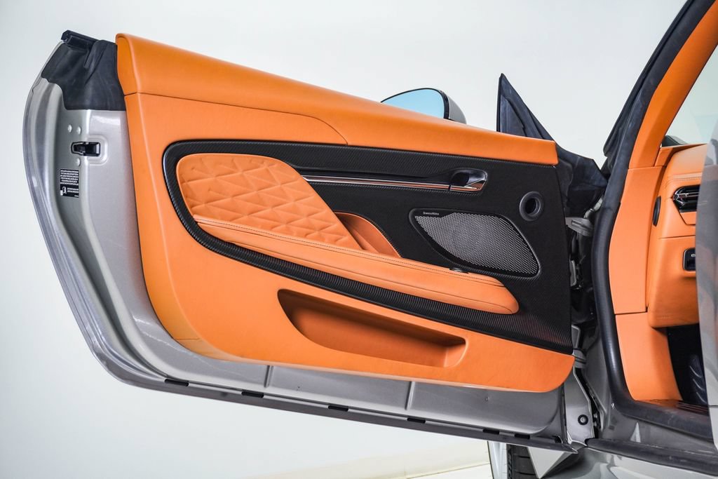 Used 2025 Aston Martin DB12 Coupe RWD image 32