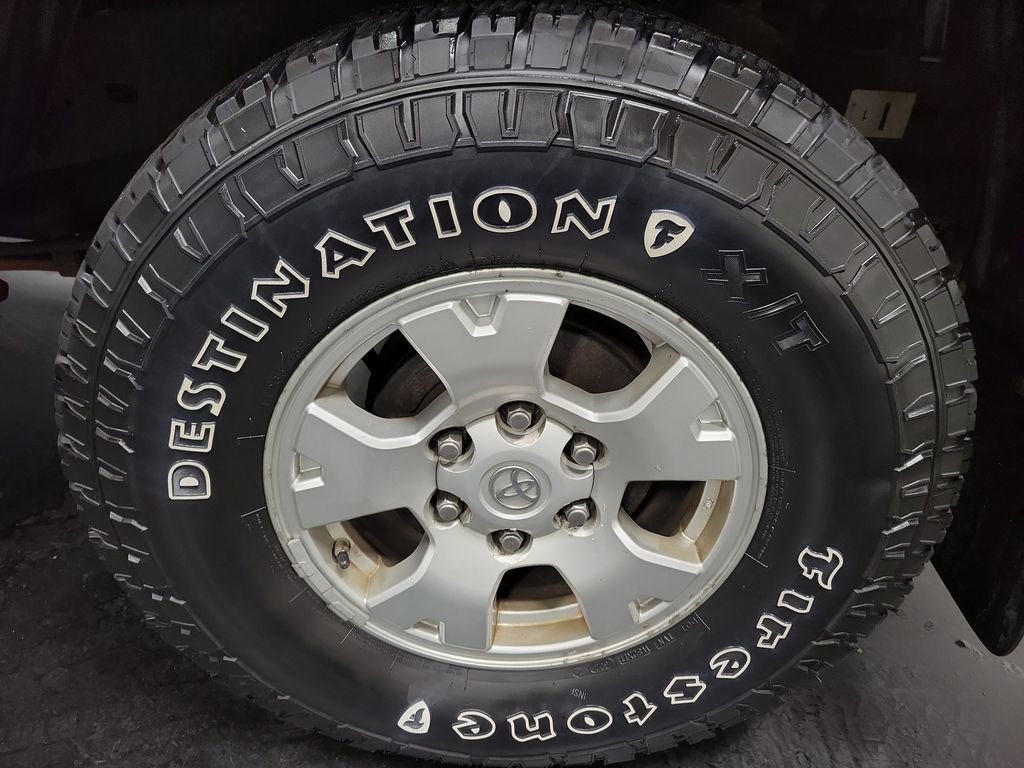 Used 2013 Toyota Tacoma 4x4 Double Cab image 10