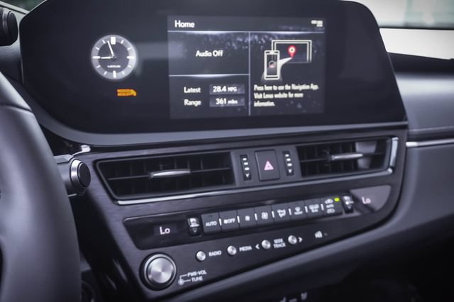 Certified 2022 Lexus ES 350 w/ Premium Package FWD image 16