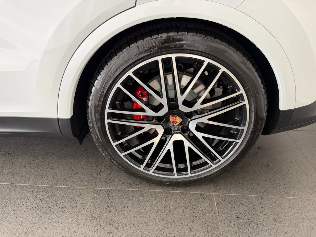 New 2026 Porsche Cayenne S AWD/4WD image 11