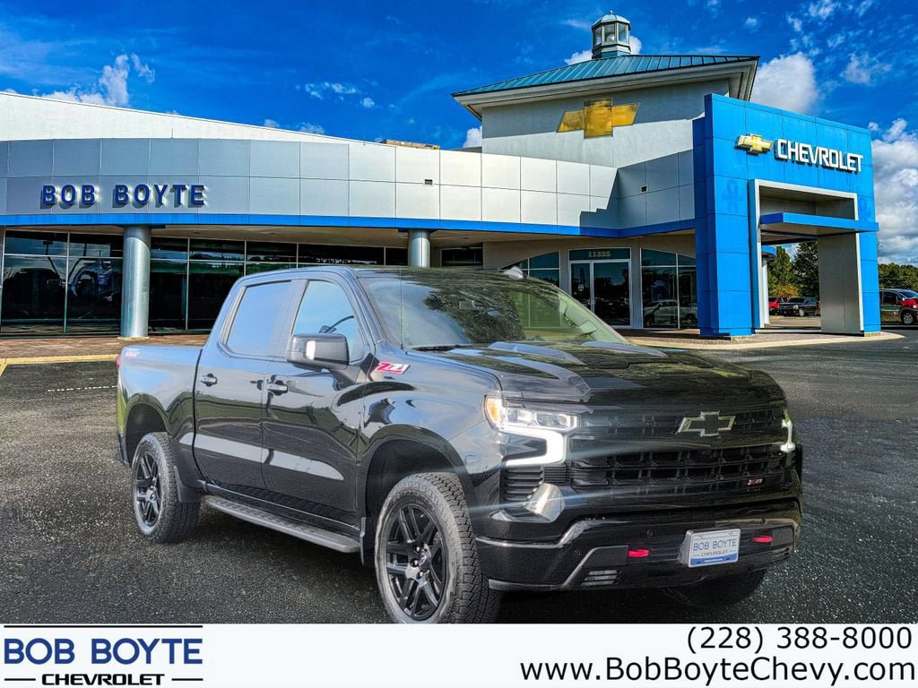 Used 2025 Chevrolet Silverado 1500 LT Trail Boss w/ LT Trail Boss Premium Package