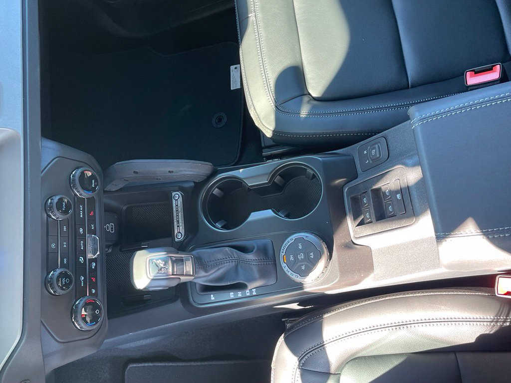 New 2026 Ford Bronco Outer Banks w/ Sasquatch Package AWD/4WD image 21