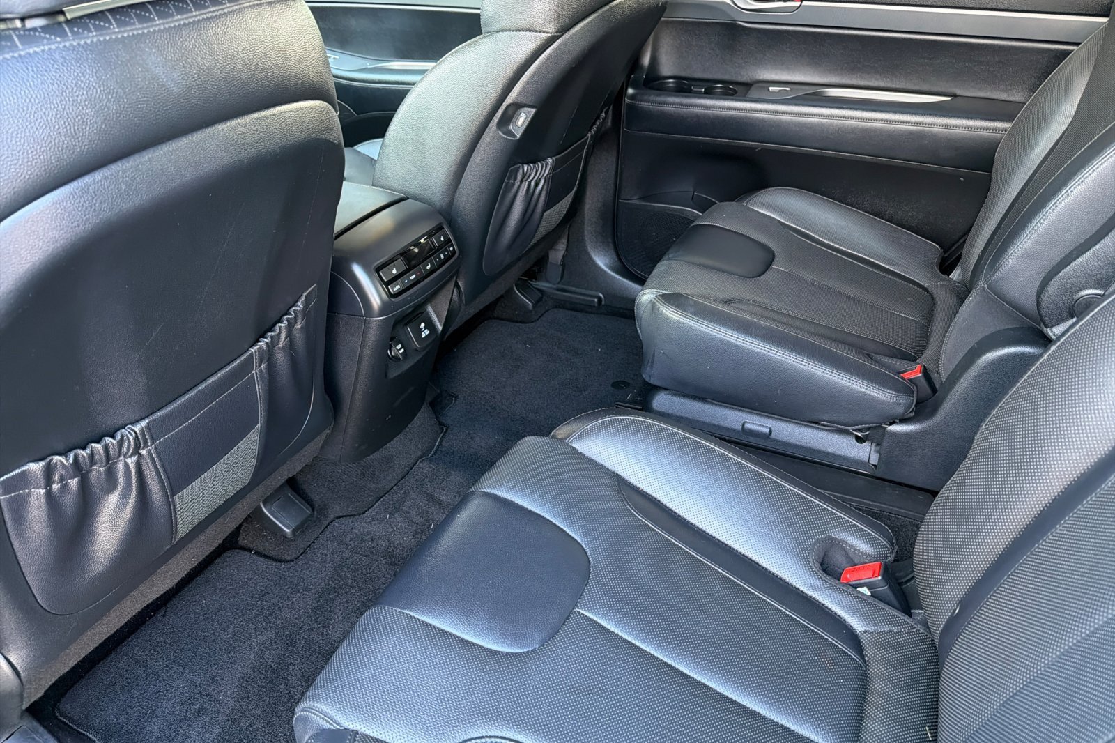 Used 2020 Hyundai Palisade SEL w/ Premium Package AWD/4WD image 13