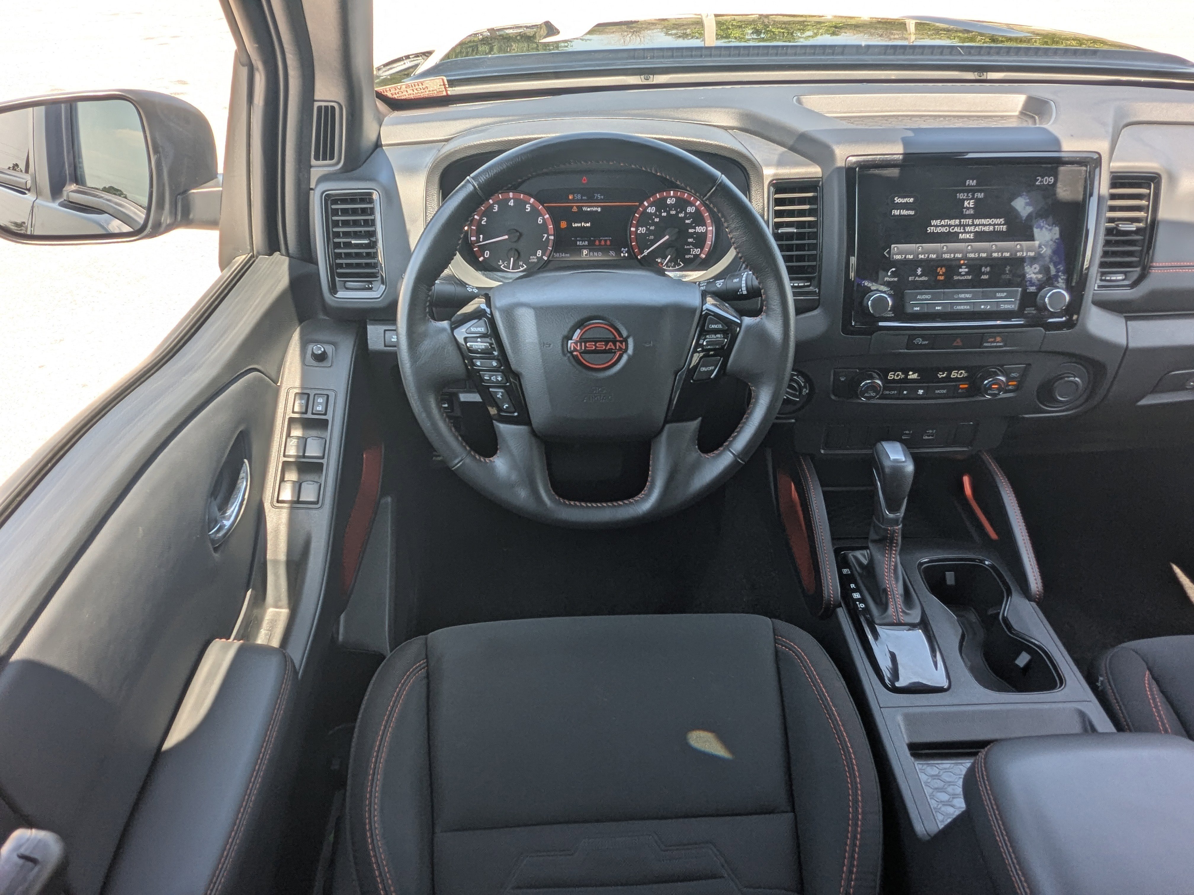 Used 2024 Nissan Frontier PRO-4X w/ Off-Road Protection Package image 20