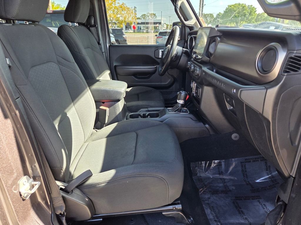 Used 2020 Jeep Wrangler Unlimited Sport S AWD/4WD image 16