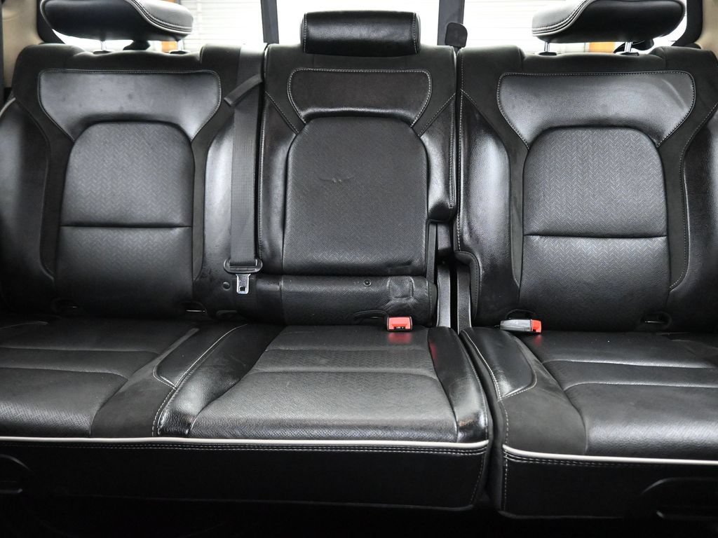 Used 2020 RAM 1500 Laramie AWD/4WD image 34