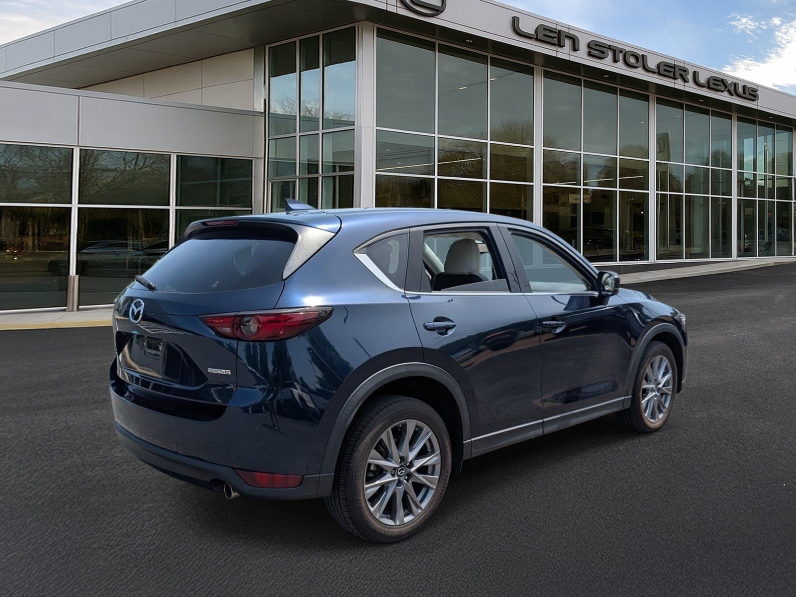 Used 2021 MAZDA CX-5 Grand Touring w/ GT Premium Package AWD/4WD image 3