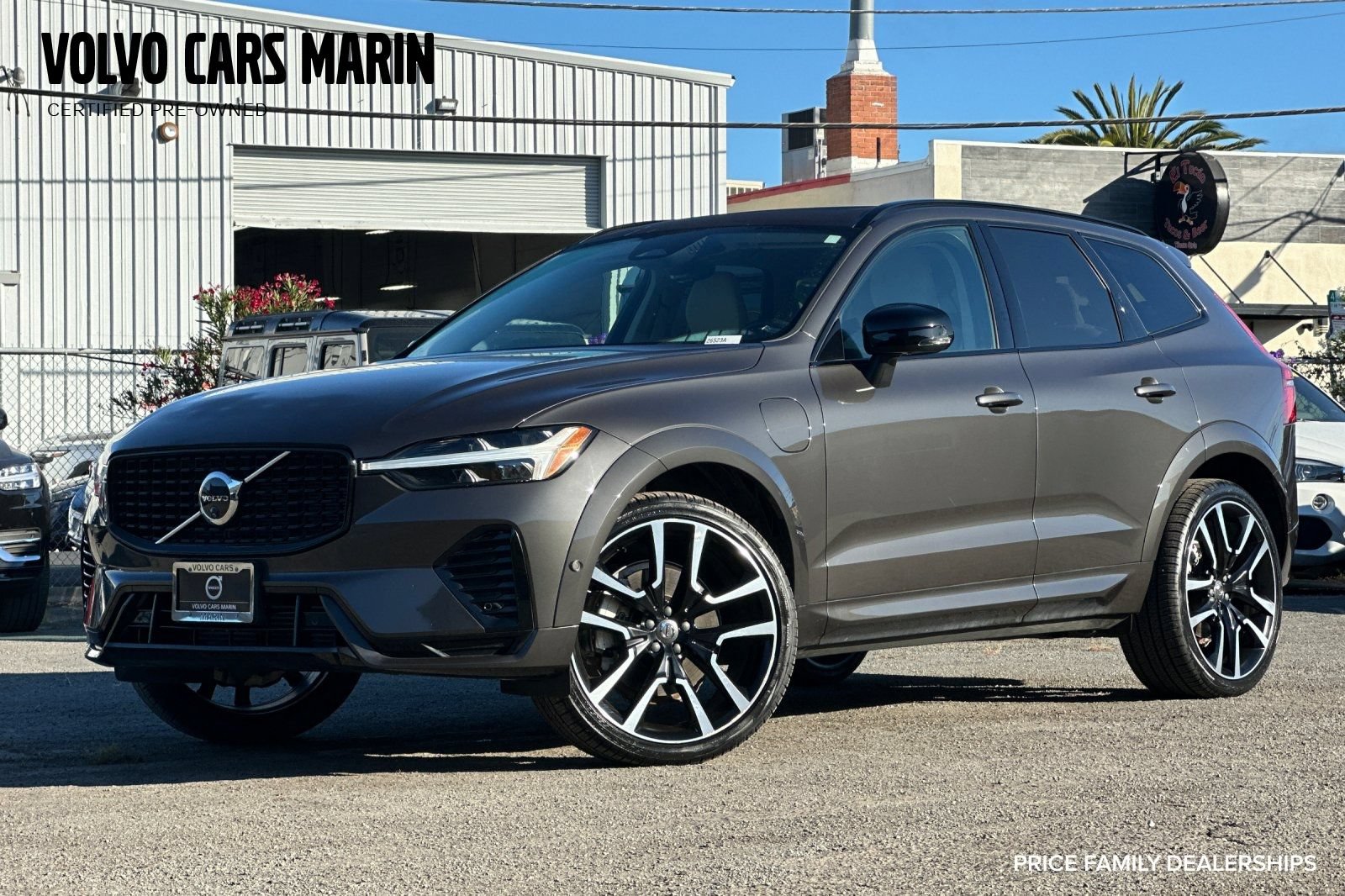 Certified 2024 Volvo XC60 T8 Ultimate w/ Protection Package Premier AWD/4WD video 1