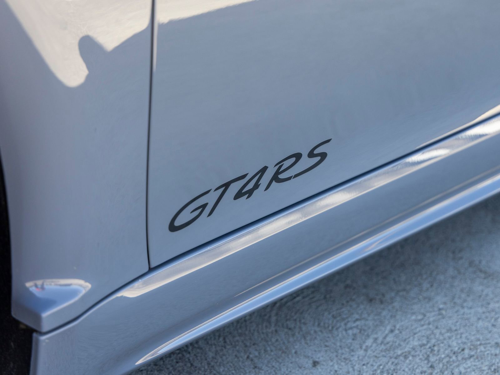 Certified 2025 Porsche 718 Cayman GT4 RS RWD image 22