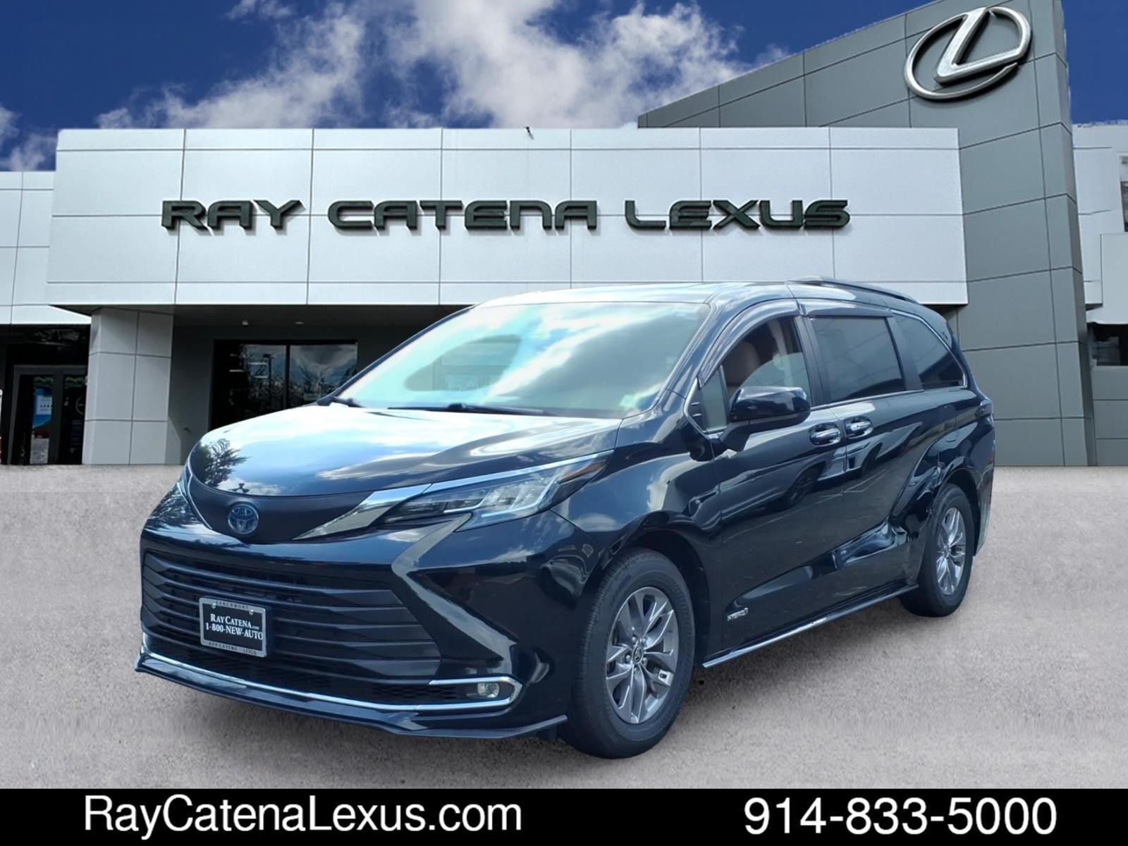 Used 2021 Toyota Sienna XLE w/ XLE Plus Package AWD/4WD image 1