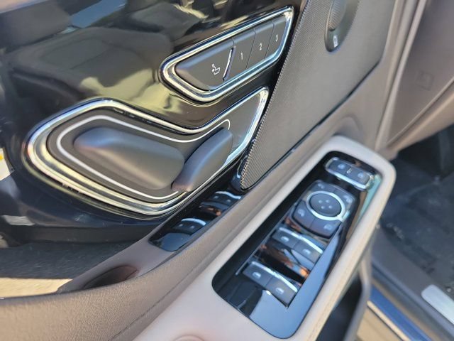Used 2021 Lincoln Aviator Reserve w/ Elements Package Plus AWD/4WD image 23