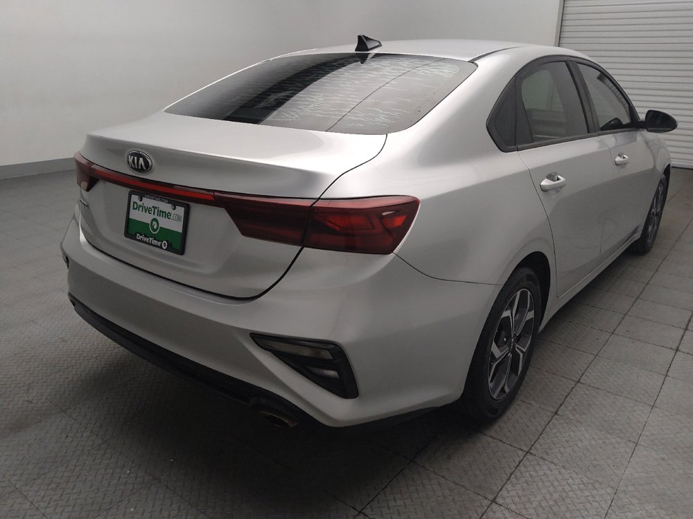 Used 2019 Kia Forte LXS FWD image 9