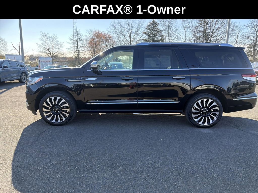 Used 2023 Lincoln Navigator L Black Label image 2