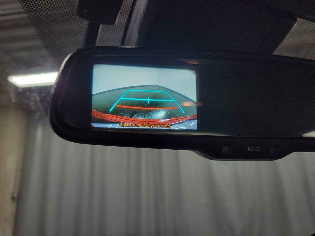 Used 2018 Toyota C-HR XLE FWD image 21