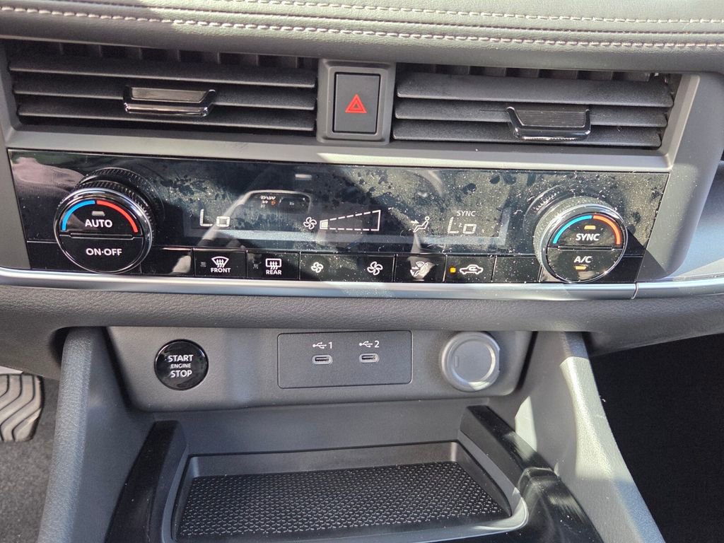 New 2026 Nissan Rogue SV FWD image 19