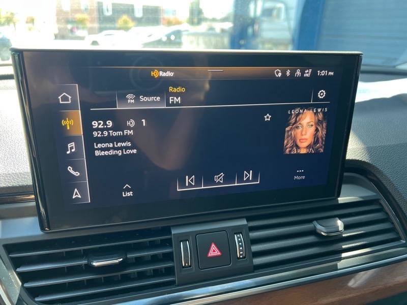 Used 2022 Audi Q5 2.0T Premium w/ Convenience Package image 27