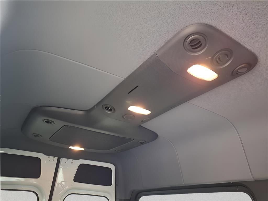 Used 2024 Mercedes-Benz Sprinter 2500 image 17