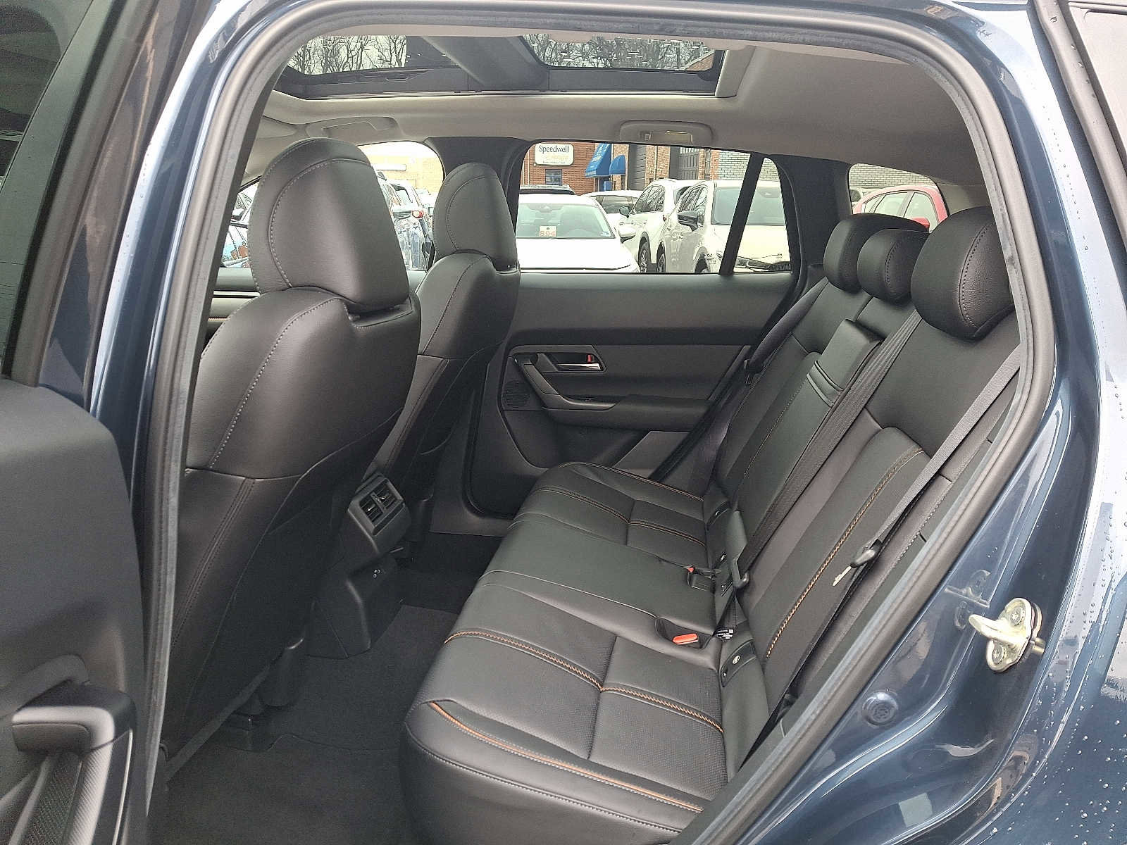 Used 2025 MAZDA CX-50 AWD 2.5 S w/ Premium Plus Pkg image 10