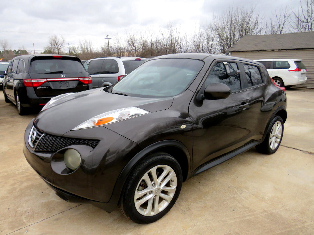 Used 2012 Nissan Juke S image 2