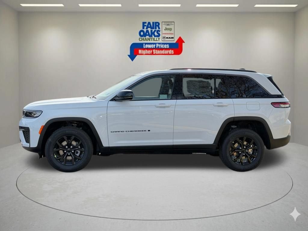 New 2026 Jeep Grand Cherokee Altitude AWD/4WD image 11