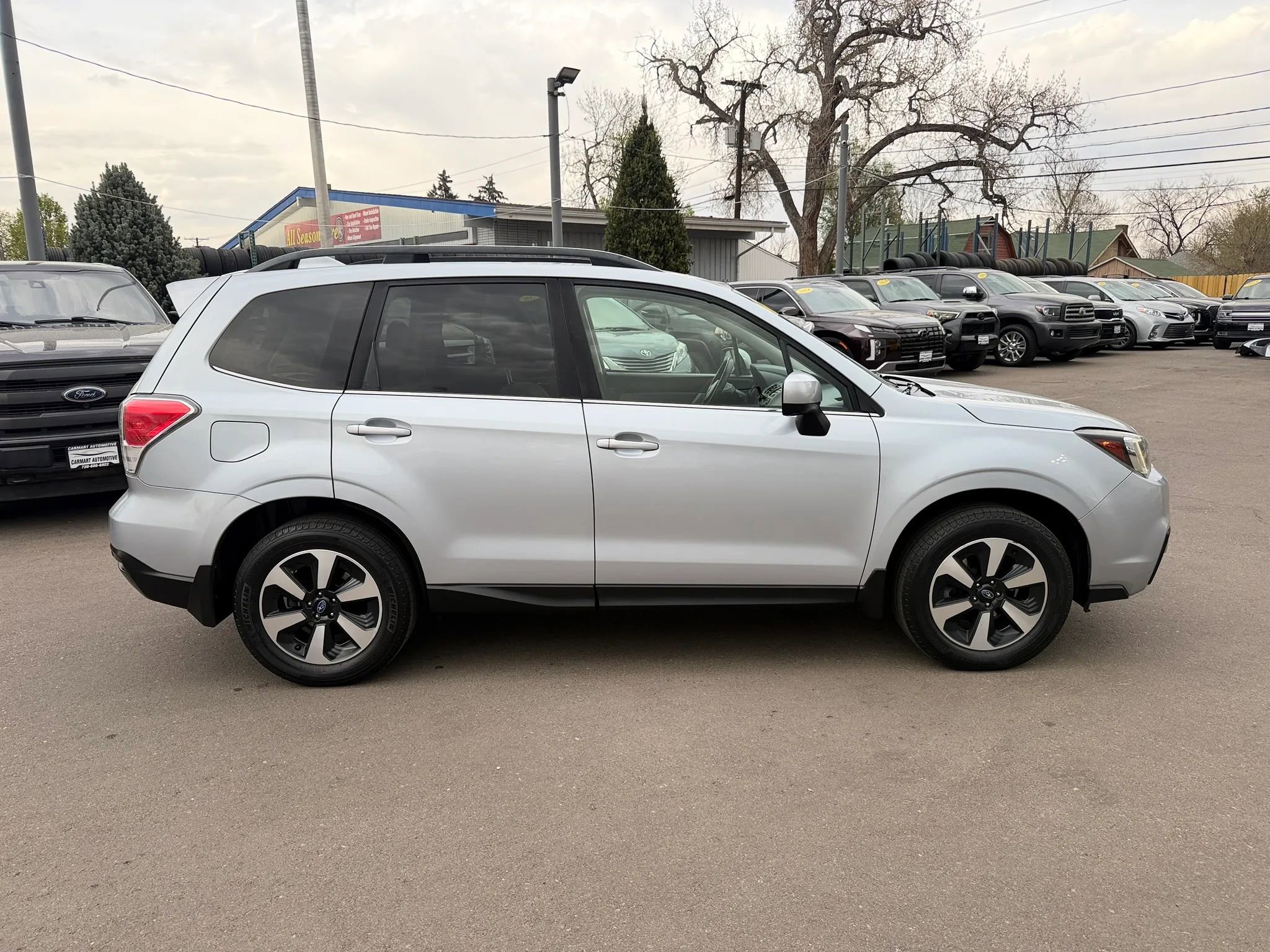 Used 2017 Subaru Forester 2.5i Limited image 10