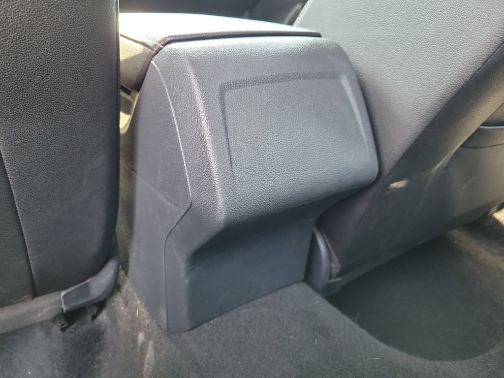 Used 2024 Volkswagen Jetta SE FWD image 14