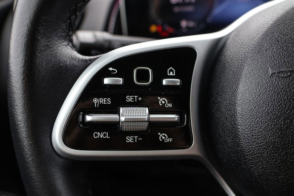 Used 2021 Mercedes-Benz GLB 250 GLB 250 image 42