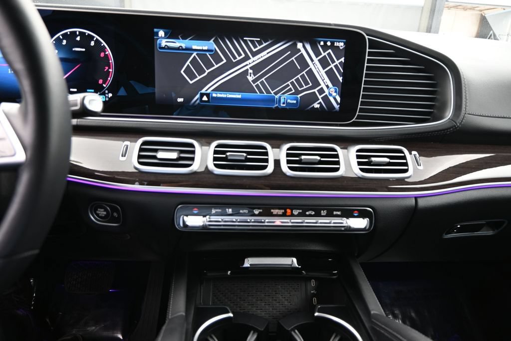 Used 2025 Mercedes-Benz GLS 450 4MATIC image 14