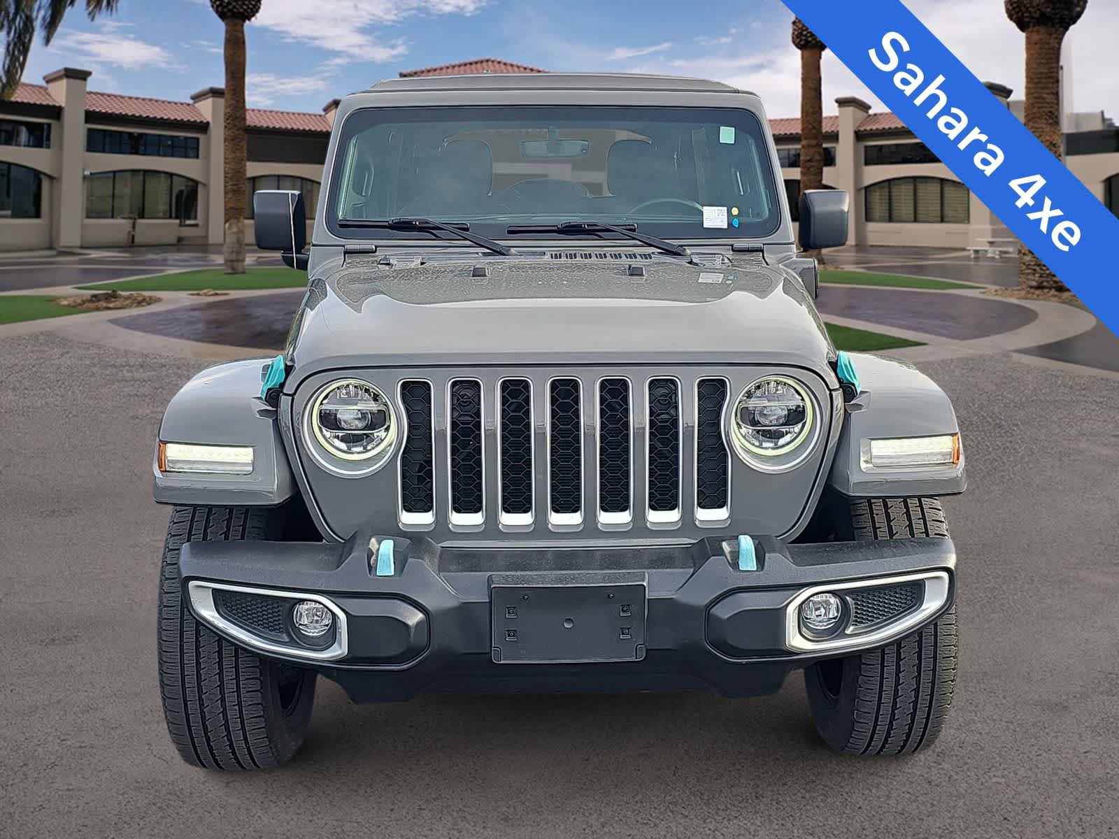 Used 2021 Jeep Wrangler Unlimited Sahara AWD/4WD image 3