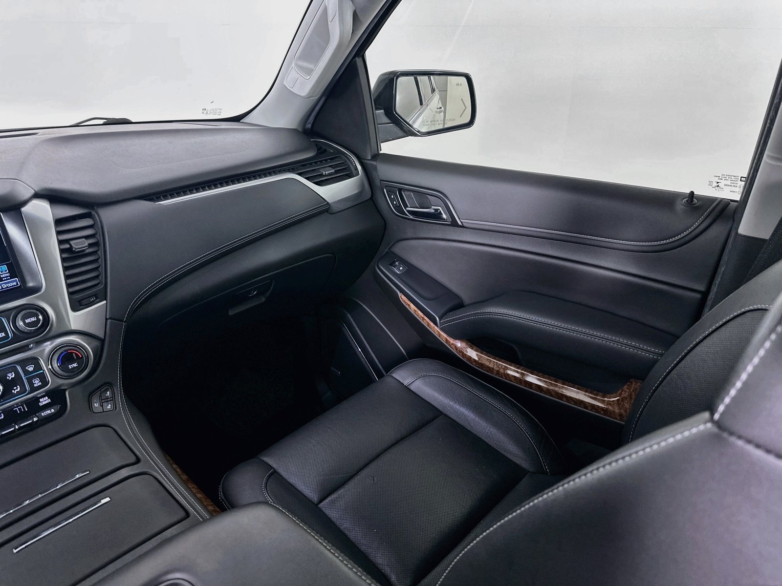 Used 2019 Chevrolet Tahoe Premier w/ RST 6.2L Performance Edition AWD/4WD image 22