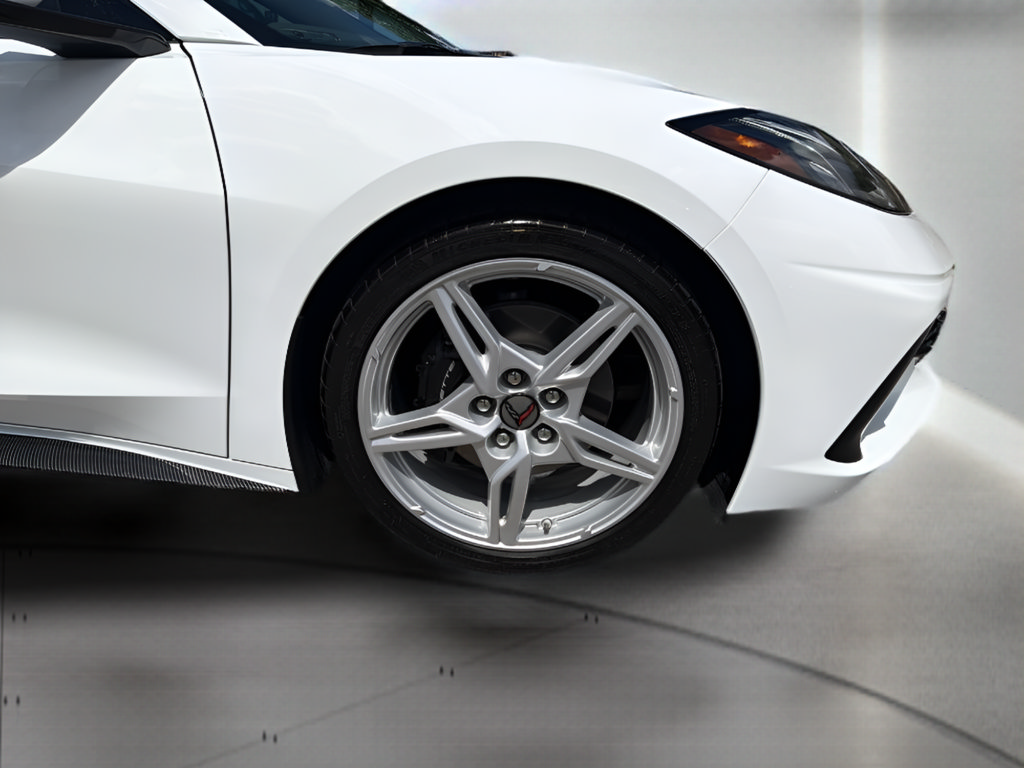Used 2024 Chevrolet Corvette Stingray Coupe RWD image 23