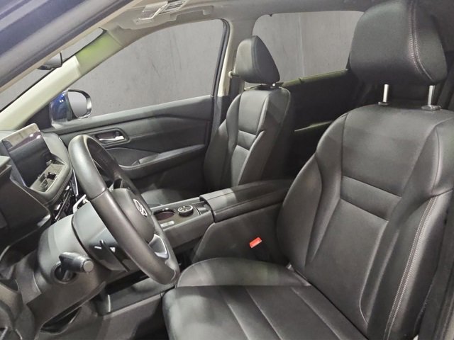 Used 2024 Nissan Rogue SL w/ SL Premium Package image 10