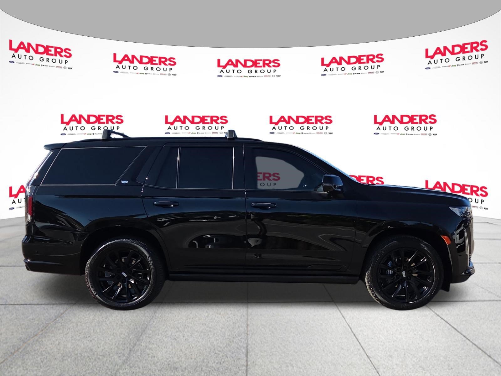 Used 2023 Cadillac Escalade Sport Platinum w/ LPO, ONYX Package AWD/4WD image 2