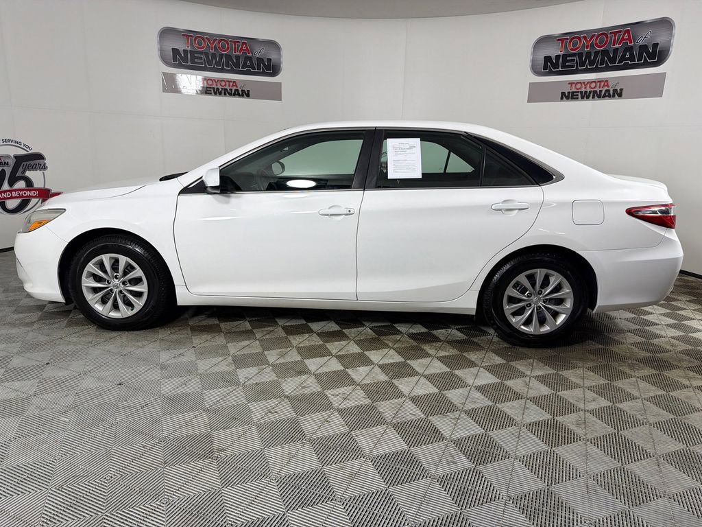 Used 2015 Toyota Camry LE FWD image 6