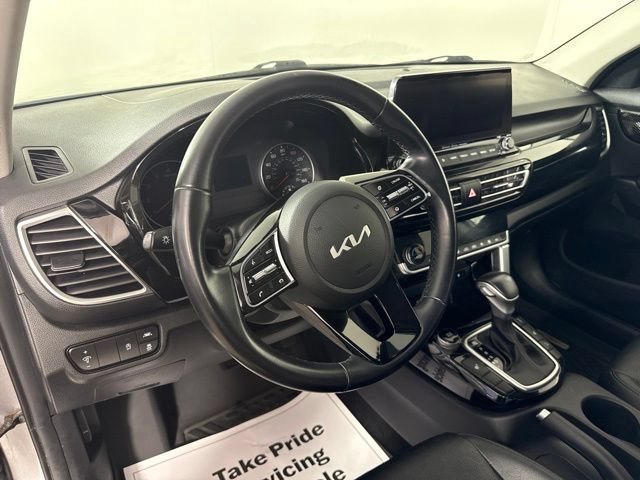 Used 2022 Kia Seltos EX AWD/4WD image 17