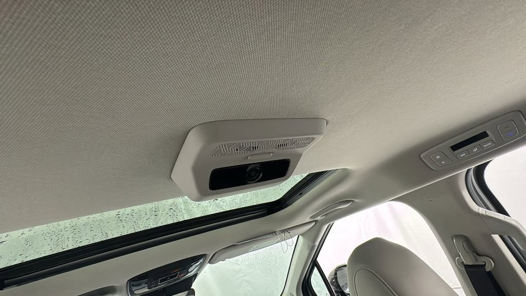 New 2026 Kia Carnival SX w/ SX Dark Edition Package FWD image 44