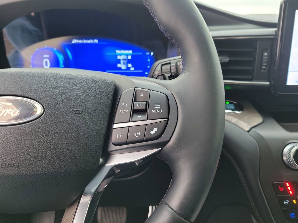 Certified 2020 Ford Explorer Platinum image 24