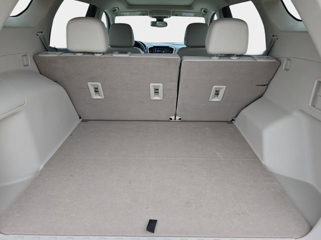 Used 2024 GMC Terrain Denali w/ Denali Premium Package AWD/4WD image 14