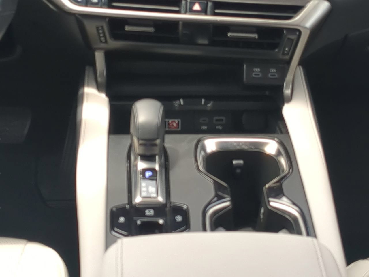 Used 2023 Lexus RX 350 Premium Plus w/ Cold Area Package FWD image 16