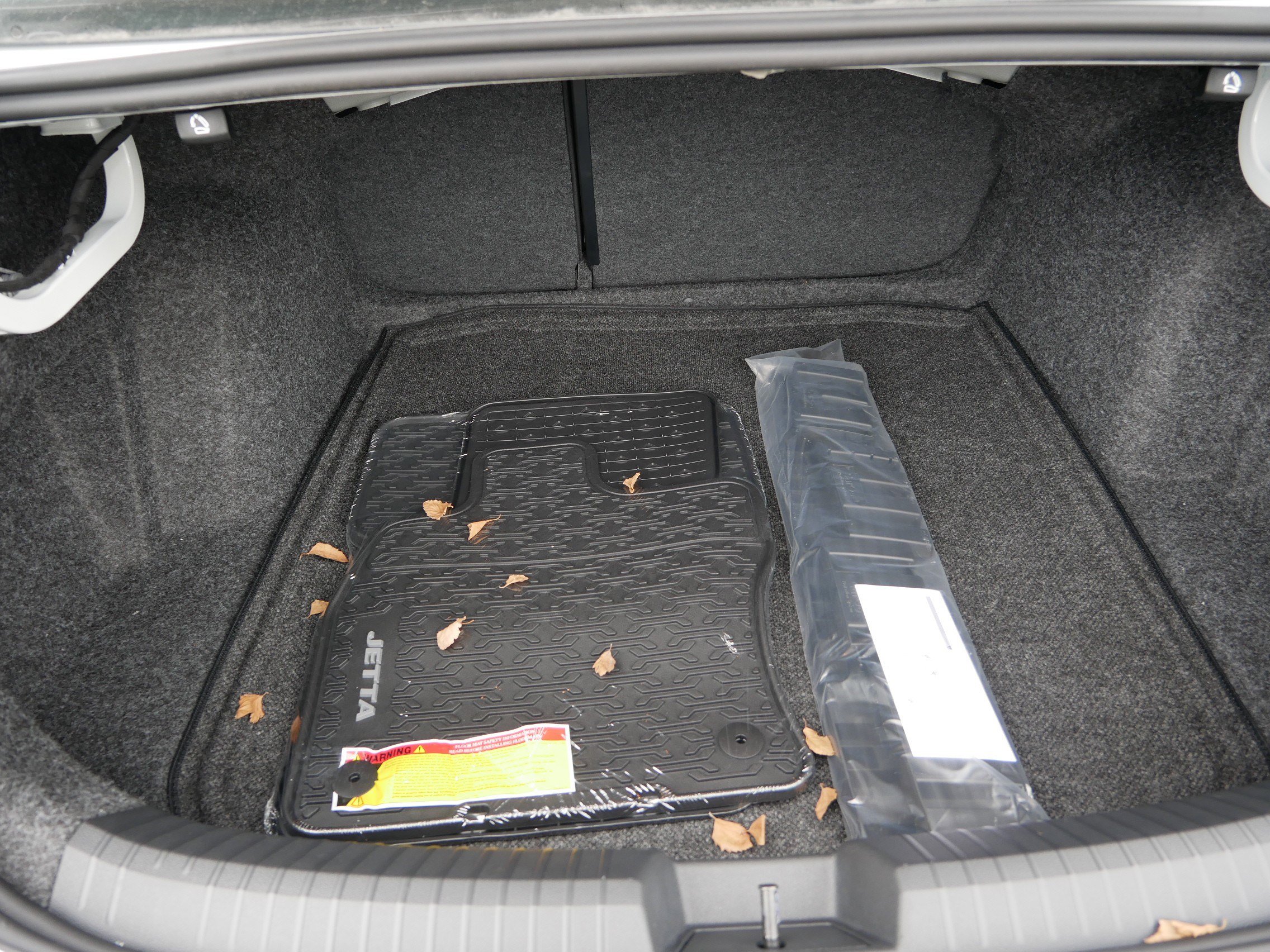 New 2025 Volkswagen Jetta SEL image 6